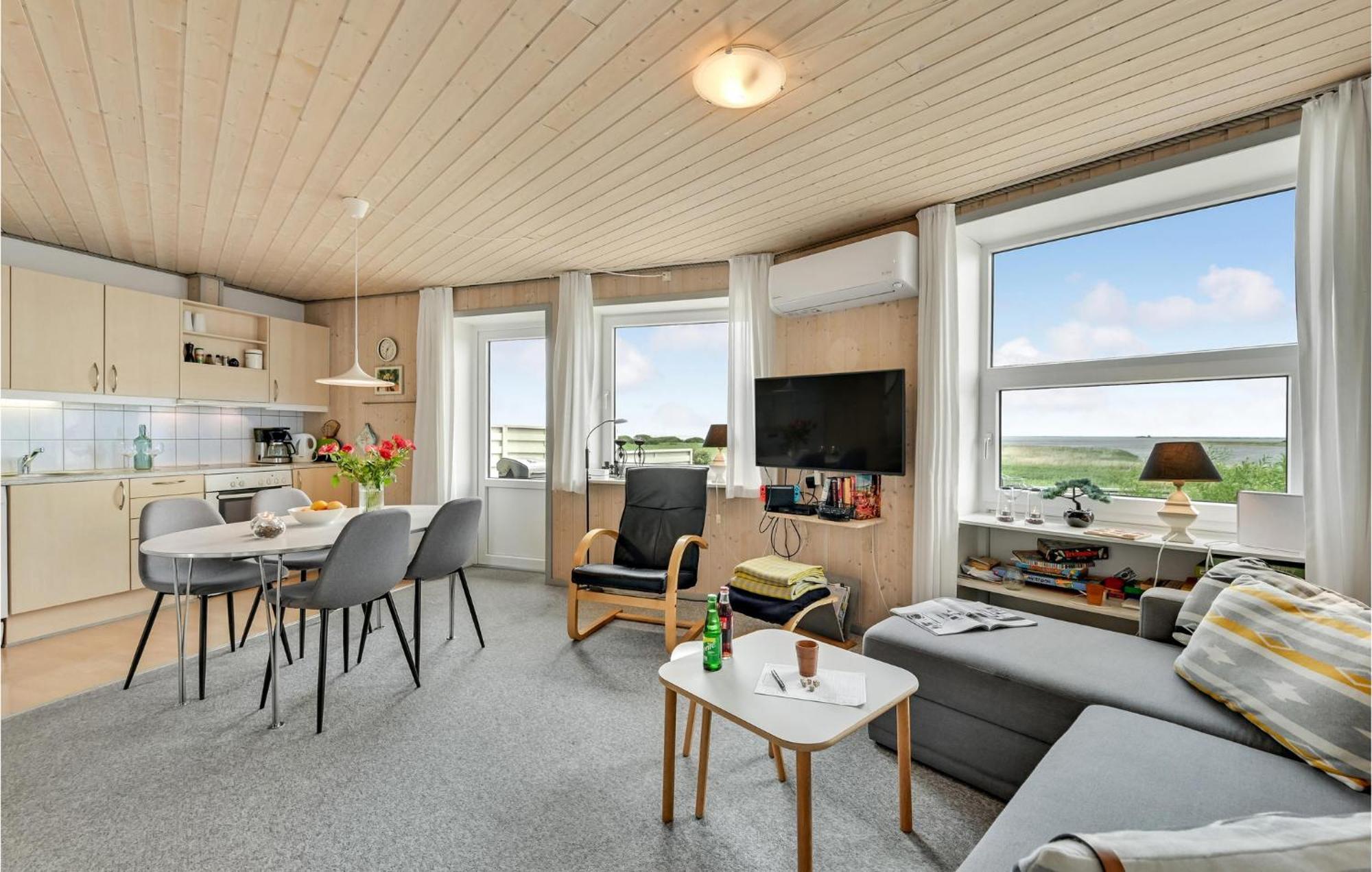 Lovely Apartment In Hvide Sande With Kitchen Havrvig Bagian luar foto